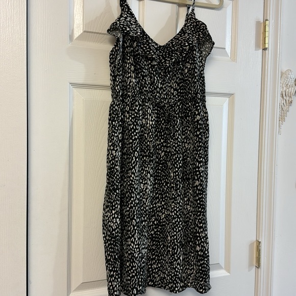 Torrid black and white print ruffle spaghetti strap casual dress mini 1X - Picture 3 of 10